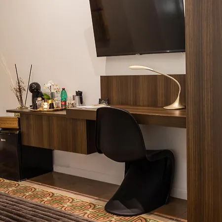 La Chimera Luxury Guest house *